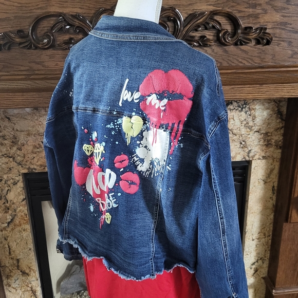 Ashley Stewart Blue Denim Grafitti Style Denim Jacket Size: 26/28 (NWT) - Picture 14 of 16